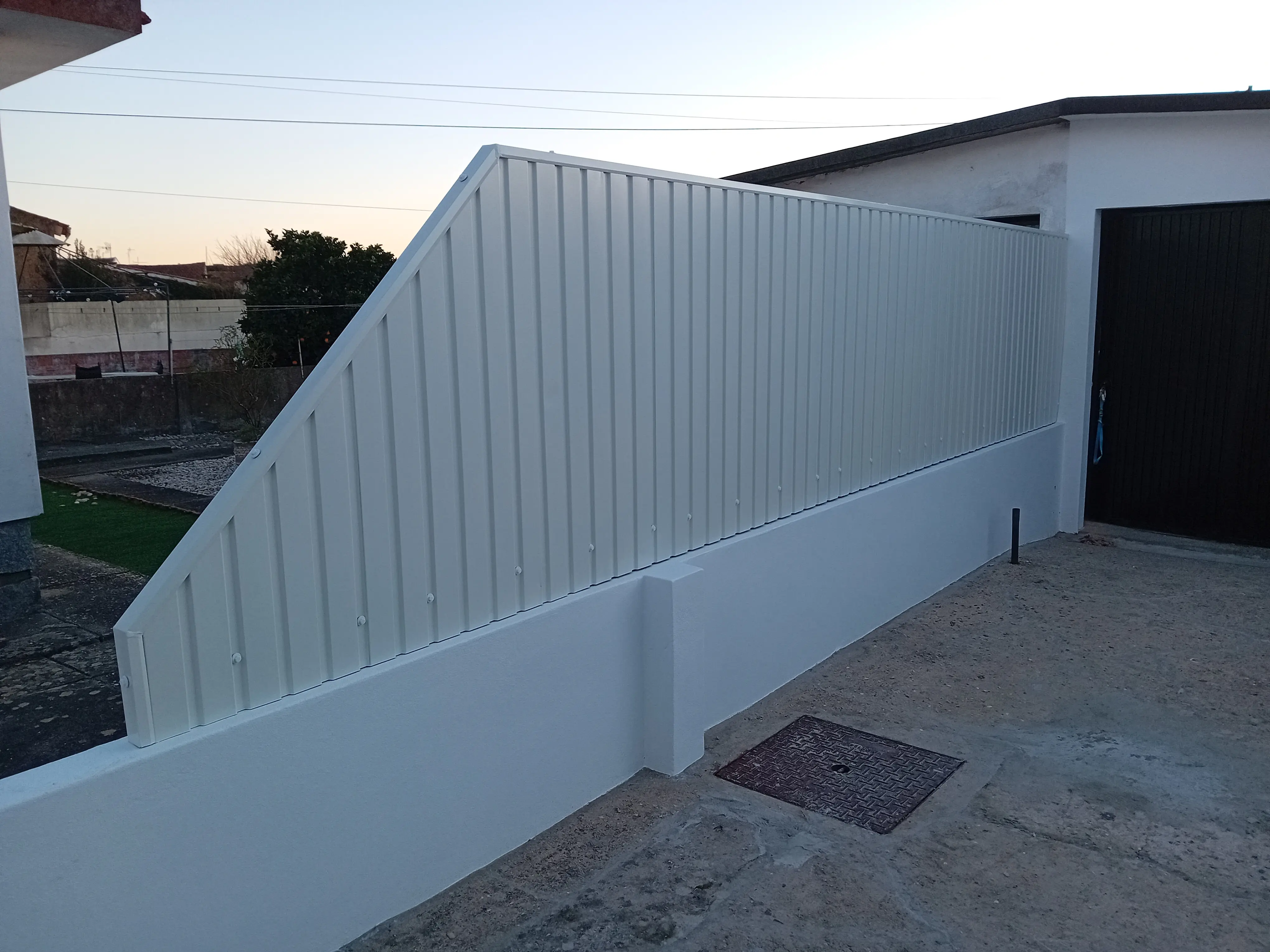Vedação fabricada pela Serralharia Pinho